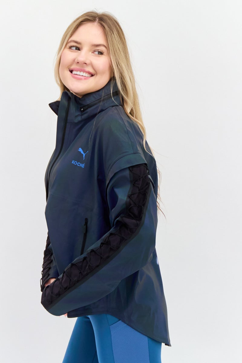 PUMA جاكيت رياضي نسائي بأكمام طويلة وقبعة للخارج، رمادي - Image 2